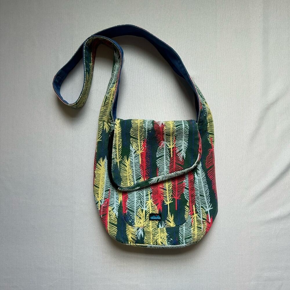 Kavu Secret Squirrel Shoulder Bag Fall Feather Pattern